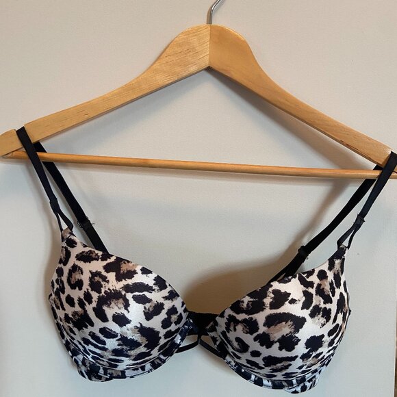 Victoria's Secret Leopard Print Miraculous Plunge Bra - Picture 1 of 3